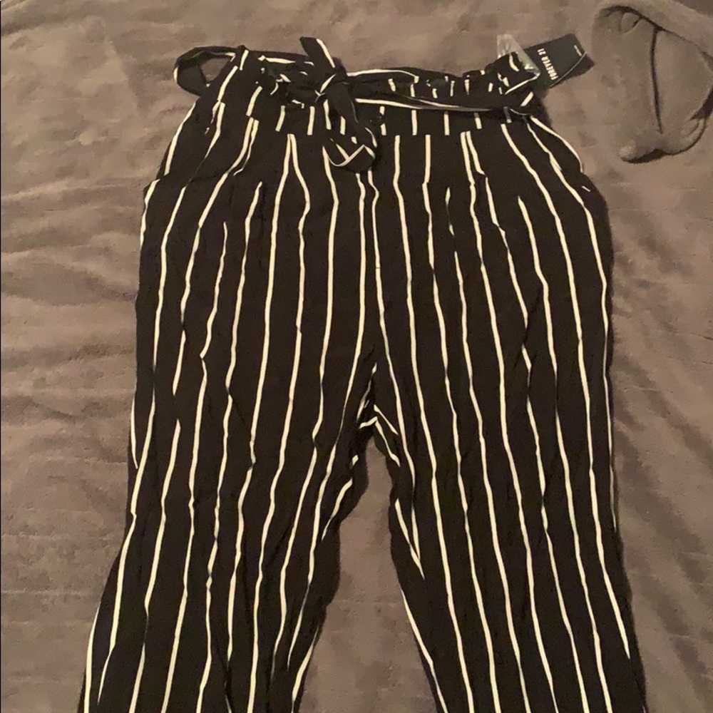 Paper bag ankle pants